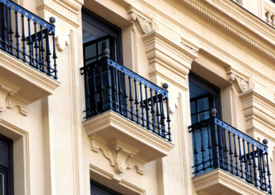 Restauración de fachada en edificio de la Gran Vía de Bilbao