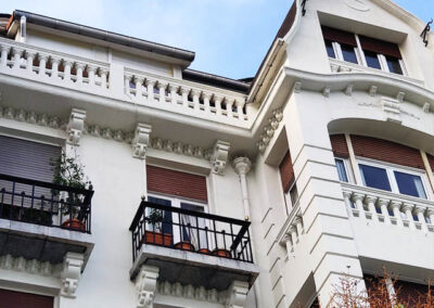 Restauración de fachadas en María Díaz de Haro 56, Portugalete