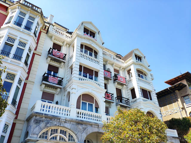 Restauración de fachadas en María Díaz de Haro 56, Portugalete